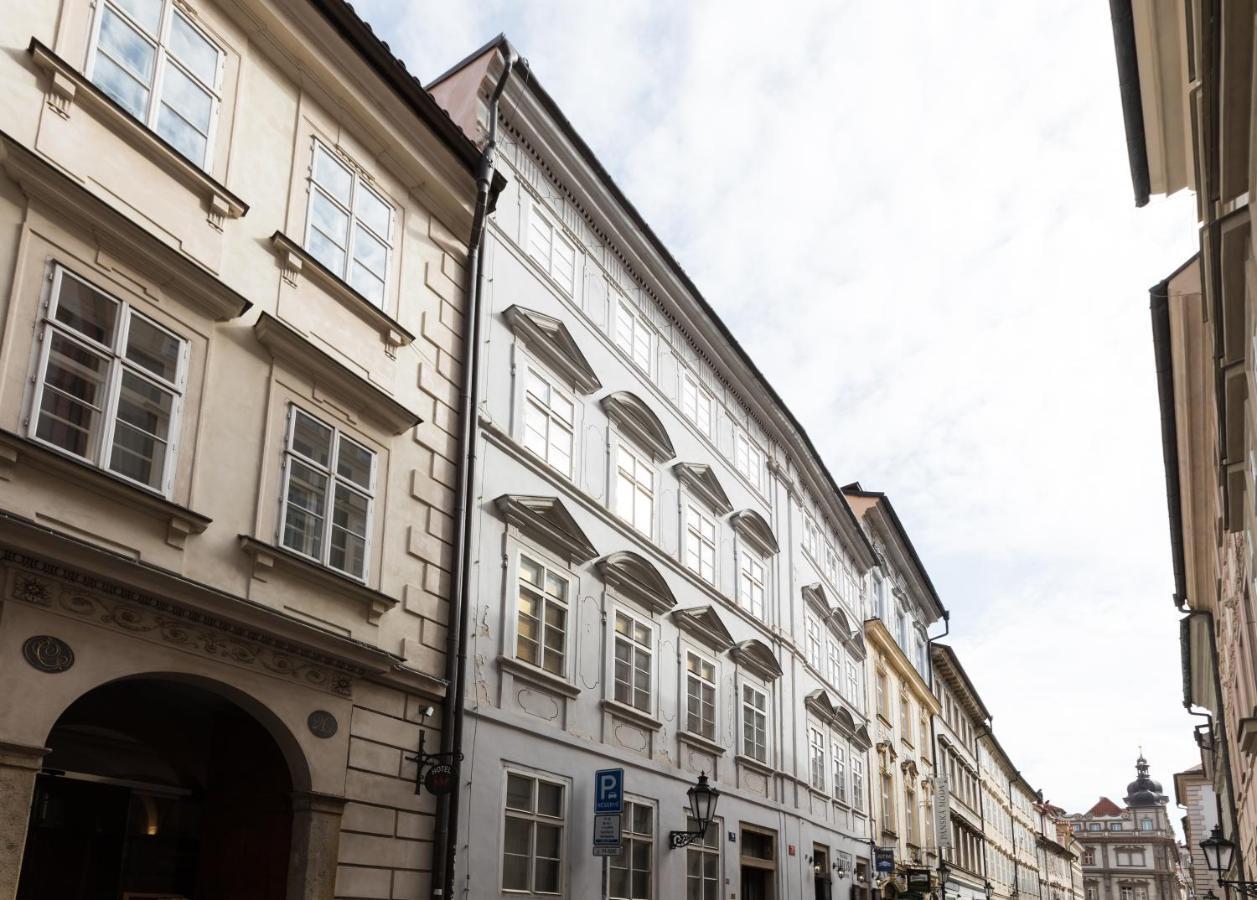 Charles Bridge Royal Apartments - Castle District Prag Dış mekan fotoğraf
